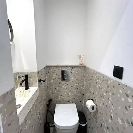 Apartment Louvre -notre Dame 2bd, 2bath Ac