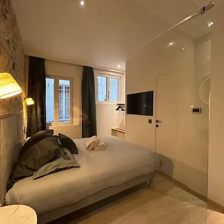 Louvre -notre Dame 2bd, 2bath Ac Διαμέρισμα