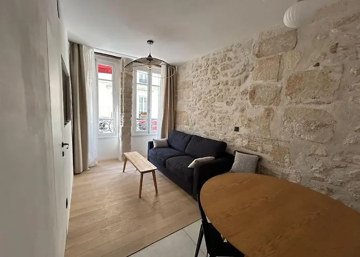 Louvre -notre Dame 2bd, 2bath Ac Apartamento