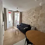 Louvre -notre Dame 2bd, 2bath Ac 아파트
